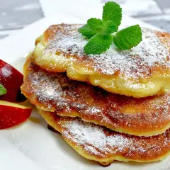 Jak się robi placki z jabłkami – prosty przepis na pyszne danie