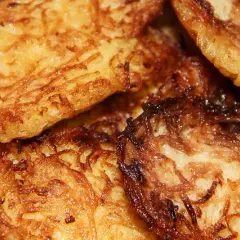Jak podgrzać placki ziemniaczane żeby były chrupiące i smaczne