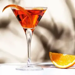 Najlepsze drinki z martini czerwonym – odkryj wyjątkowe przepisy