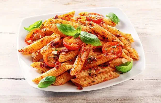 Penne pomidorowe - prosty przepis na pyszne danie w 40 minut