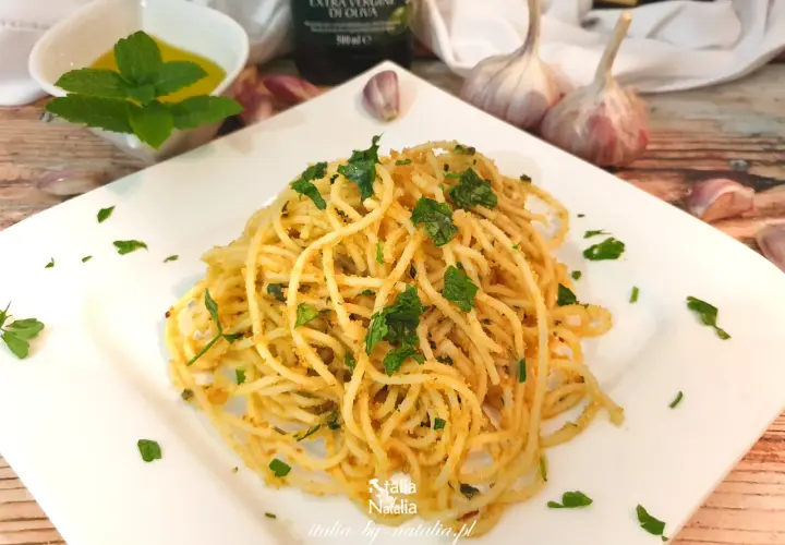 Spaghetti aglio olio Kwestia Smaku - prosty przepis na smakowite danie