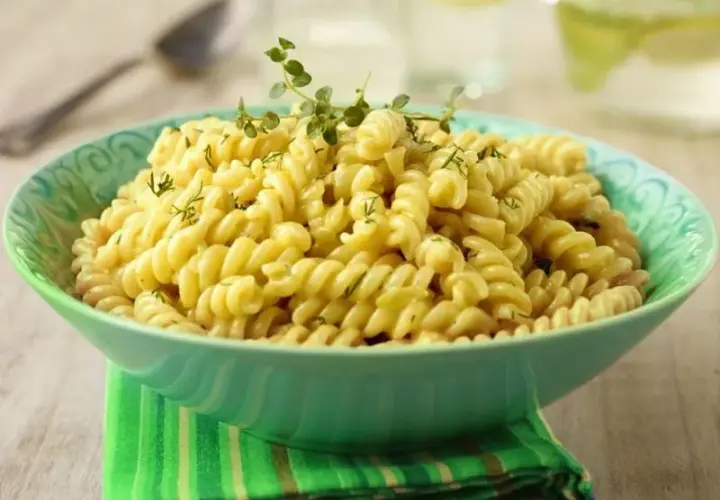 Jak przygotować pyszne spaghetti 4 sery z kremowym sosem serowym