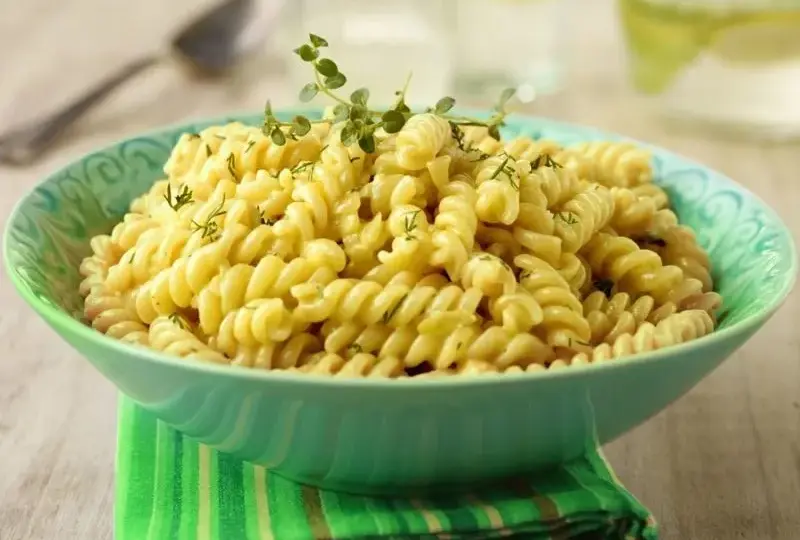 Jak przygotować pyszne spaghetti 4 sery z kremowym sosem serowym