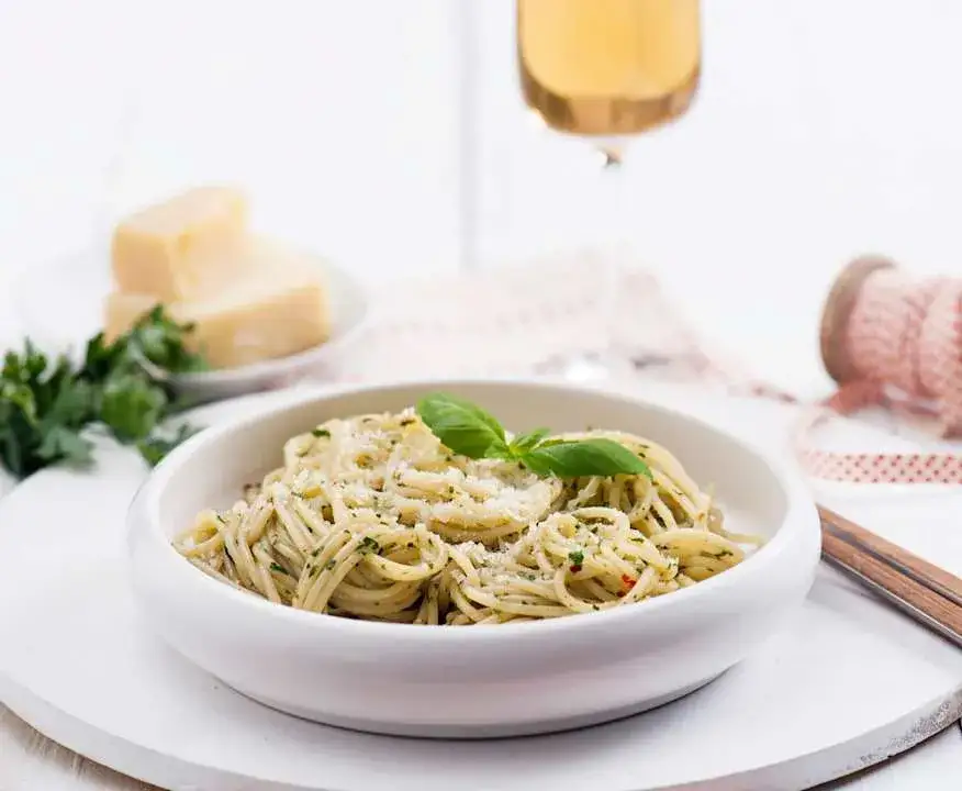 Zdjęcie Prosty przepis na spaghetti olio, które zachwyci Twoje podniebienie